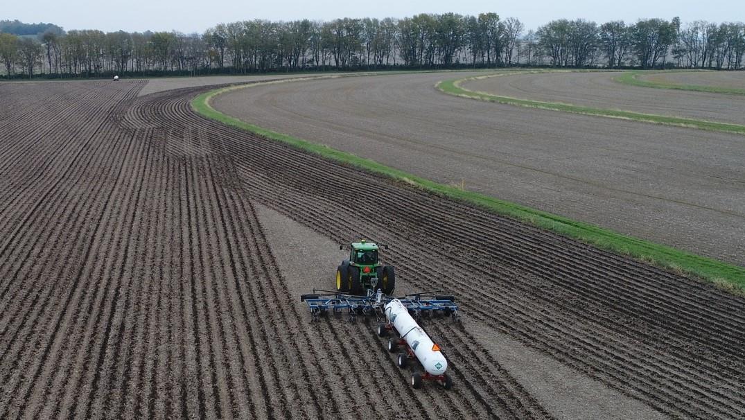 tractor.jpg